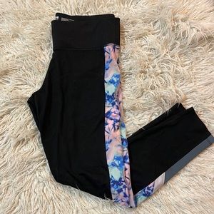 PINK ultimate crop leggings